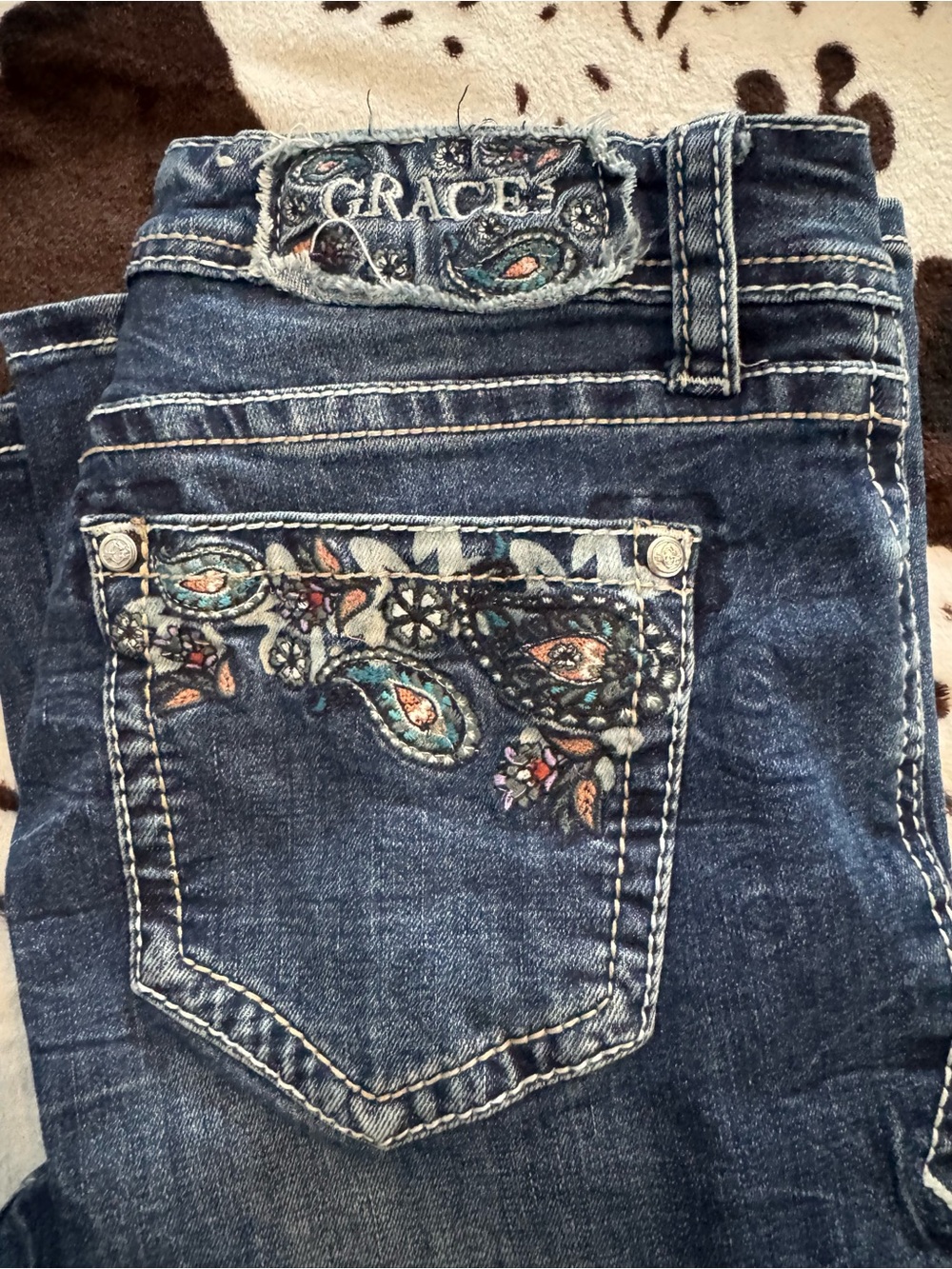 Grace Blue Denim Flare Jeans with Multicolor Paisley Embroidery - Picture 6 of 9